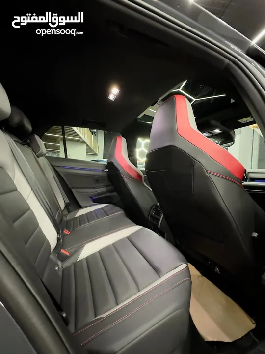 Gti mk8 - لون مميز - فل اضافات - عداد 30 الف - بحال الوكالة ولا غرام دهان
