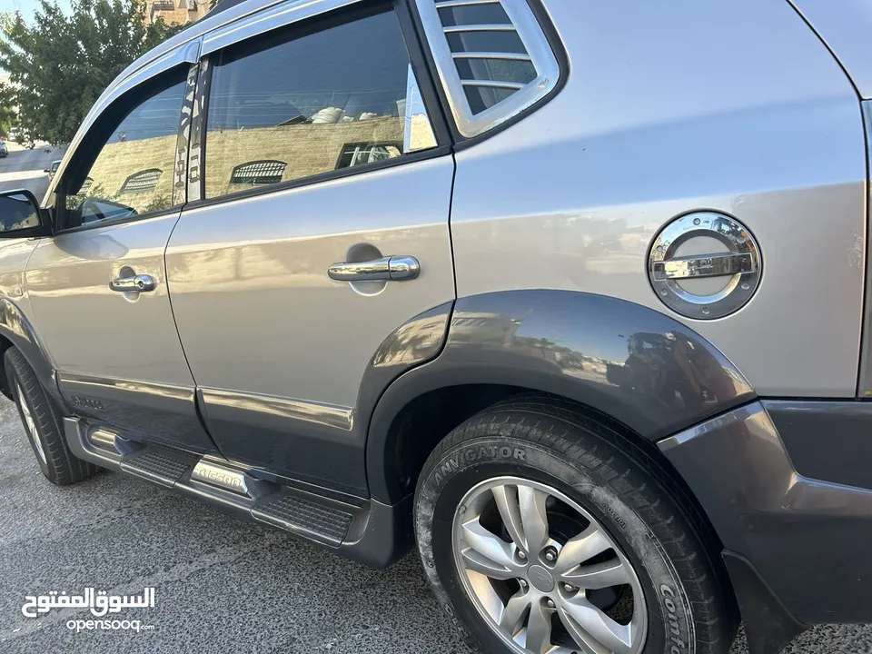 هيونداي توسان 2009 دهان كامل جديد ici بريطاني أصلي / تم عمل صيانة كاملة للسيارة ميكانيك توب التوب