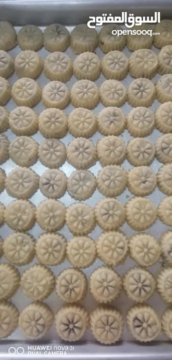 كل عام وانتم بالف خير  متوفر معمول تمر بالسميد