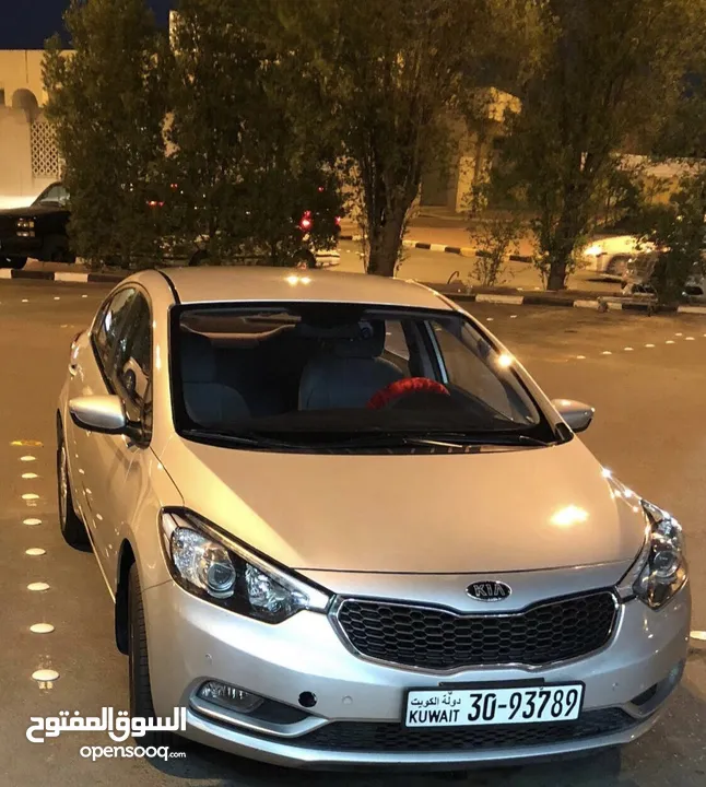 سيراتو 2015 خليجي مالك اول فابريكا 70000 km