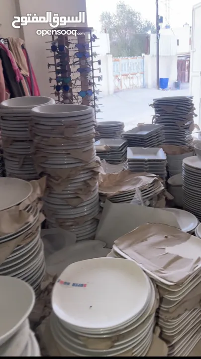 يوجد كميه صحون ، البيع جمله او مفرق