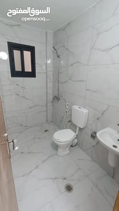 شقه للايجار الشهري 180 متر في دورا 1250 شهري