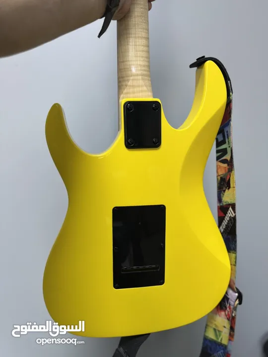 IBANEZ ELECTRIC GUITAR