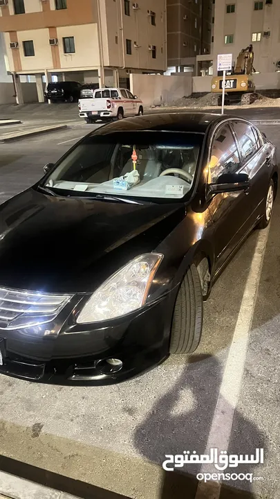 نيسان التيما موديل 2012