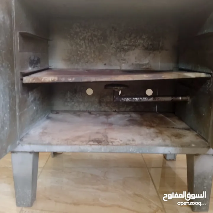 فرن غاز بحاله جيده
