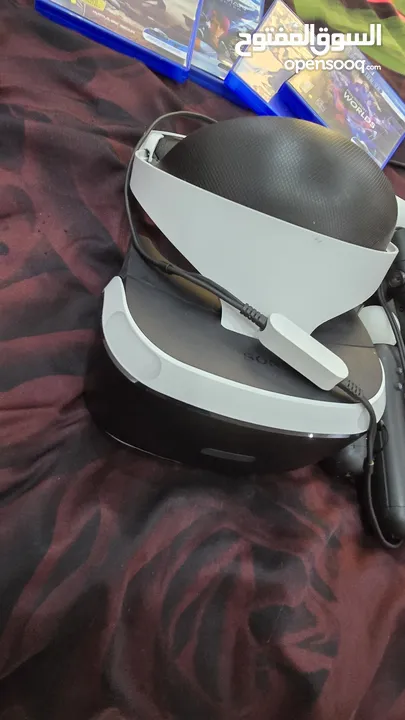 psvr 1 with sticks and gun.  gave discount instead of 2150