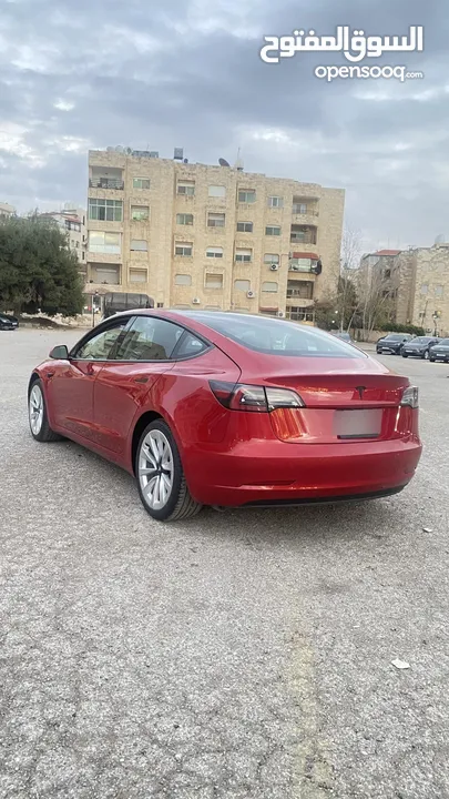 Tesla model 3 2022 standard plus/7 جيد / اتوسكور A/ عداد قليل كاش وبالاقساط