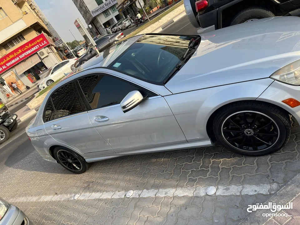 مرسيدس بنز c300 (2010)