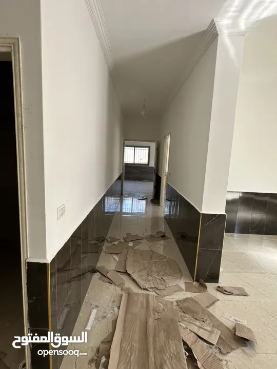 شقة للبيع او للبدل علي سيارة