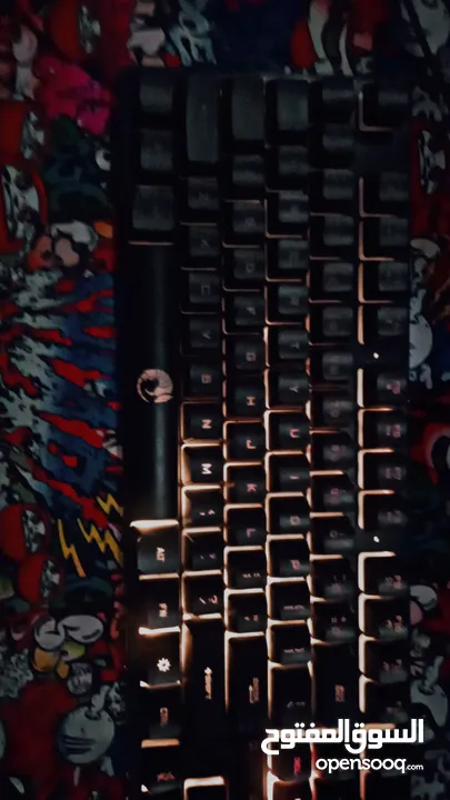 "عيش تجربة اللعب الكاملة مع كيبورد RGB بإضاءة متغيرة وتحكم كامل"