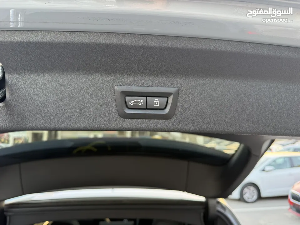 BMW x3 30e ترخيص 2022 ترخيص  محرك 2000 هايبرد plug in/يقطع على الشحنه 30 كيلو متر  293 حصان