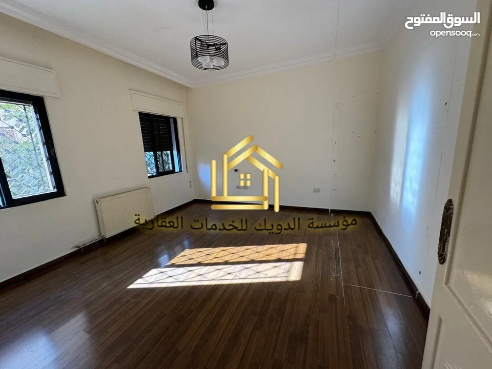 شقة فارغة - حي الروابي - 3نوم - 206م