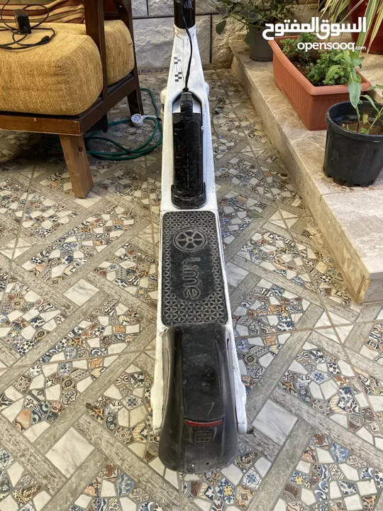 سكوتر لايم. 42 فولت  كمبيوتر 350w فحمات +سلوك  جديد مع مفتحين مع الشاحن