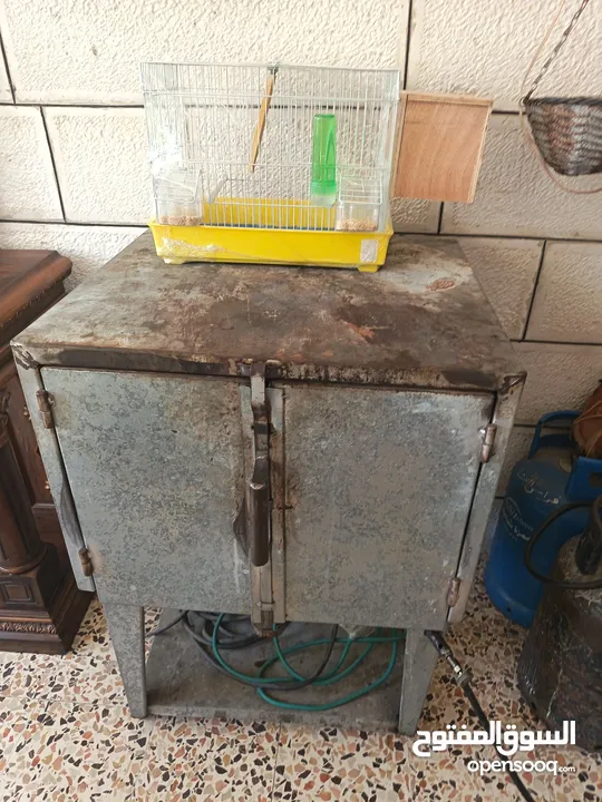 بيع عفش بيت كامل بسعر غرفه نوم يا ناس  و اجهزه كهربائية السعر ع الكاش و لكل العفش و السعر يا بلاش