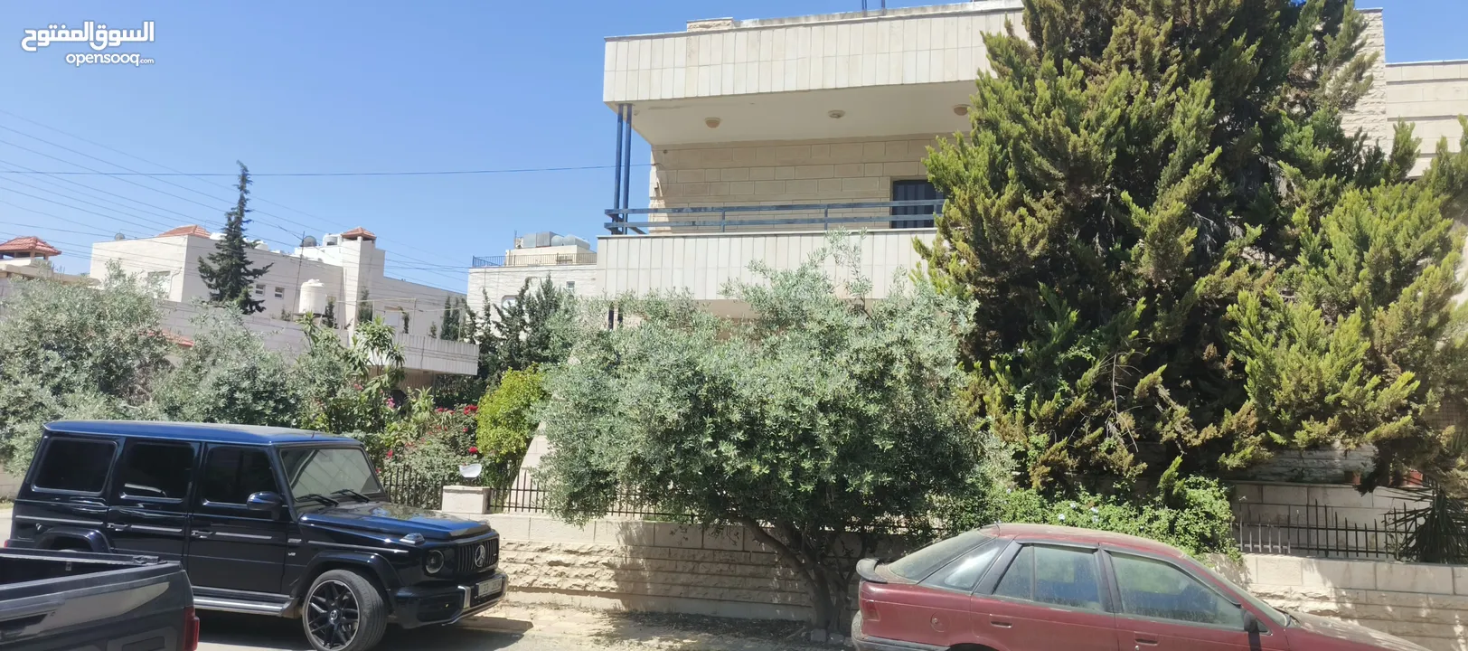 فيلا طابقين وروف