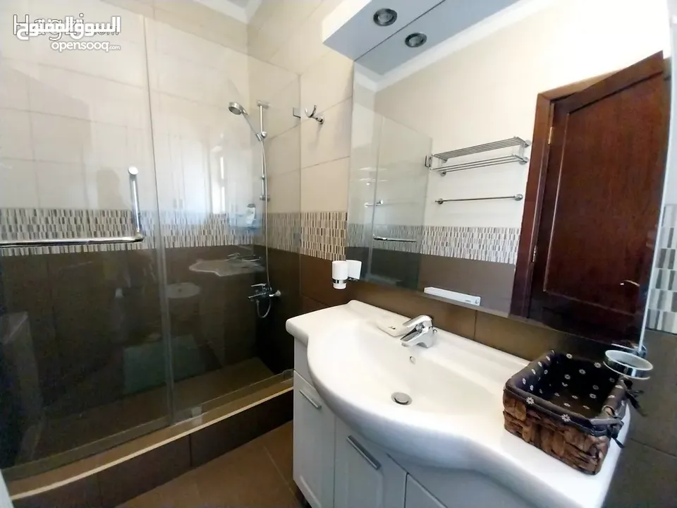 شقة للبيع في عبدون  ( Property ID : 33996 )