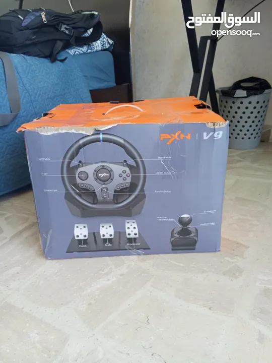 للبيع ستيرينج مع جير وبدالات  لألعاب السيارات والسباقات Racing Wheel