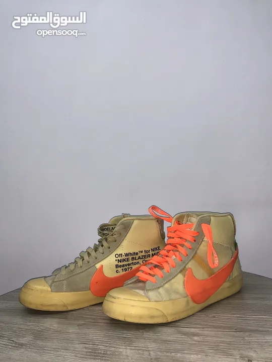 Authentic Nike shoes for sale reply to know the price and the sizes