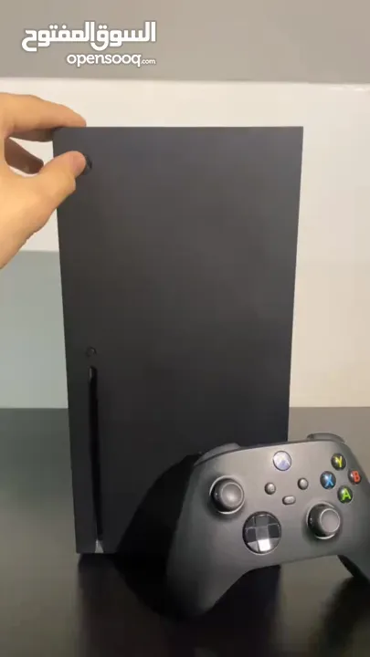 Xbox series X مع سماعت RAZER KAIRA FOR XBOXمع ايد Xbox Elite Wireless Controller Series 2 مع ادتين