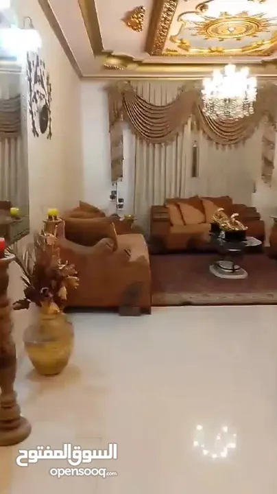 شقة مميزة للبيع في مرج الحمام - مساحة واسعة