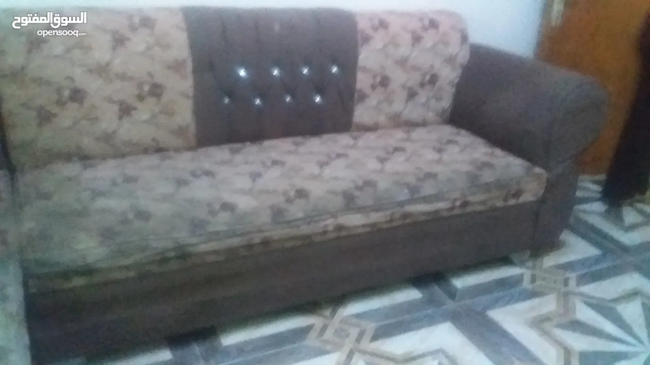 كنب متسعمل