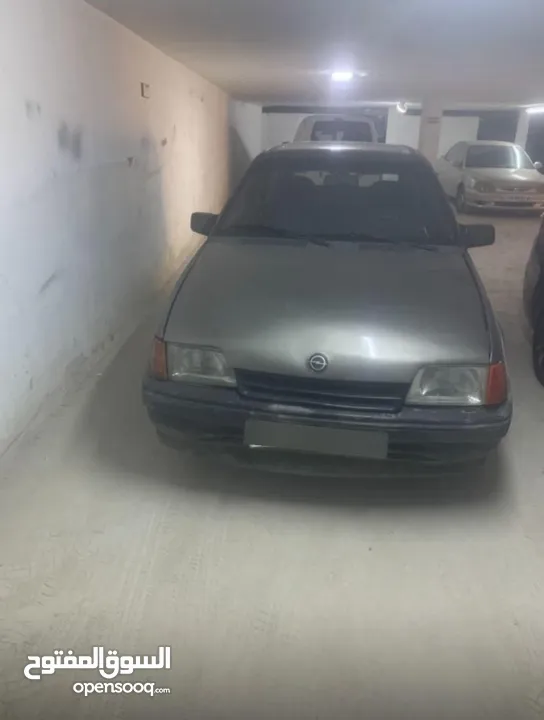 أوبل كادت ستيشن موديل ال 90