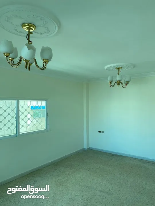 شقة طابق اول 163م الزرقاء الجديدة قرب مسجد صالح حيمر
