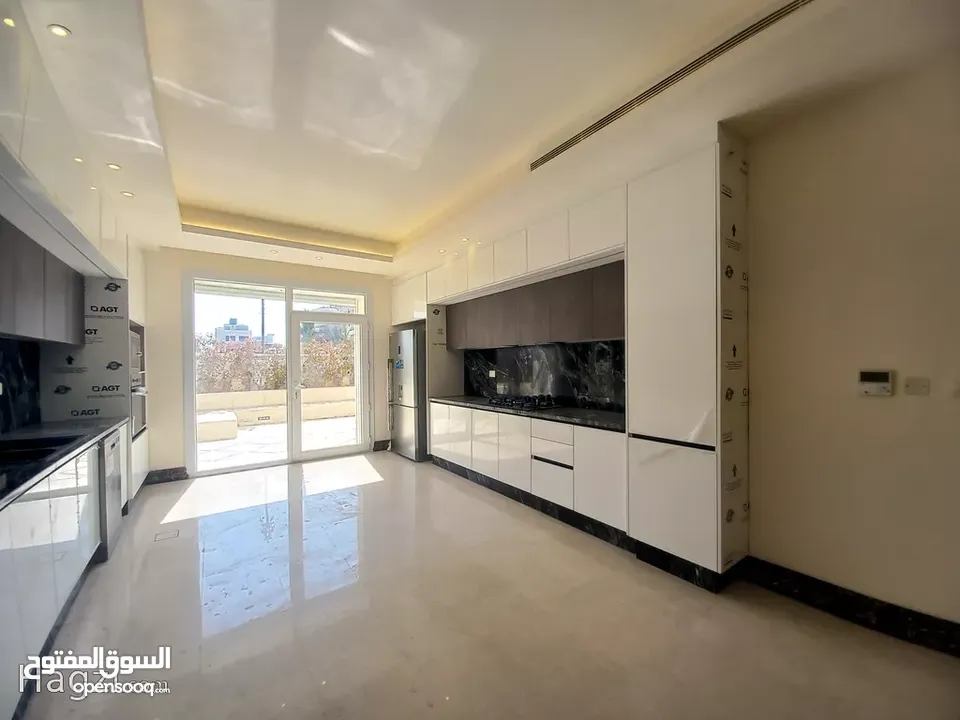 شقة غير مفروشة للإيجار 300م2 ( Property 19402 ) سنوي فقط