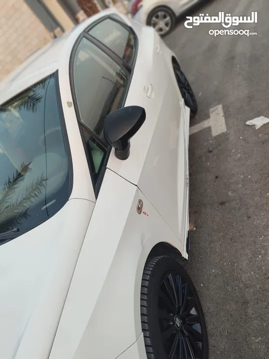 ابيزا فقط للي ببحث عن هايبرد ومش قادر يشتريها. جبتلك الحل في ابيزا الي بتفلل بنزين و تنساها شهر