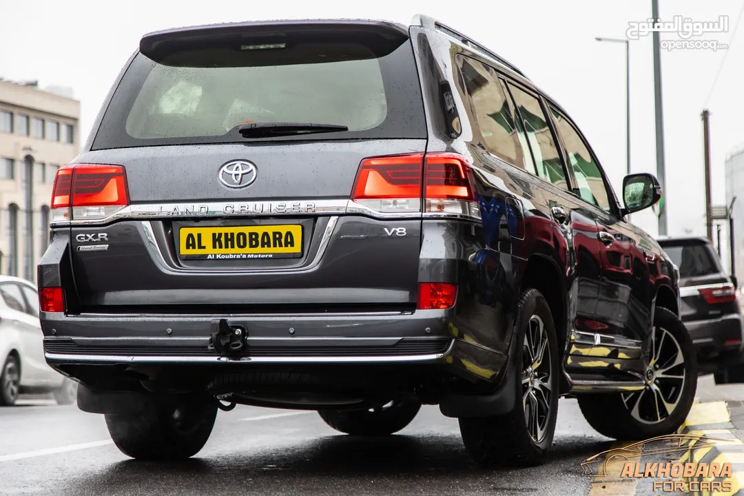 Toyota Land Cruiser 2021 Gx-r Grand Touring   السيارة وارد الشركة و قطعت مسافة 51,000 كم فقط