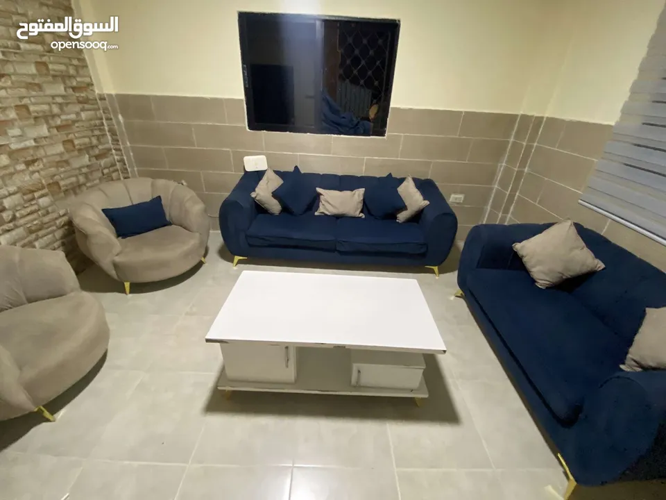 طقم كنب للبيع بداعي السفر