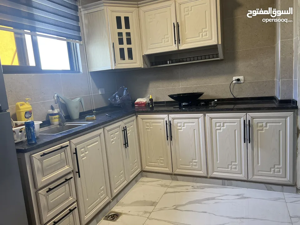 مزرعه وشاليه فاخره للبيع في اجمل مناطق اربد ( لواء الكوره) مطله على فلسطين و عجلون ومن المالك مباشره
