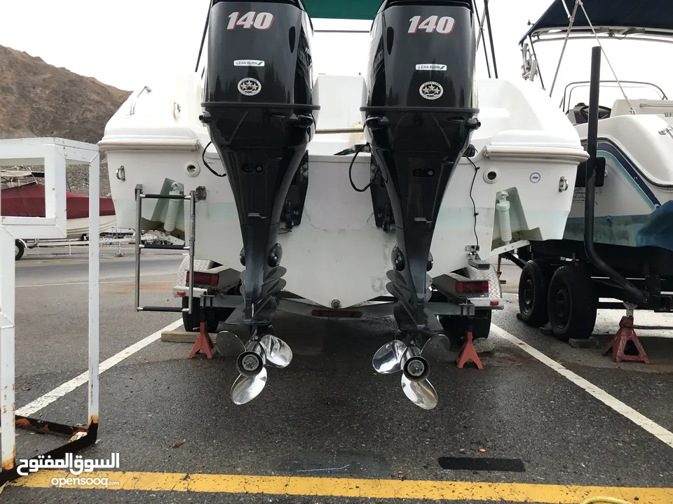 American V Hull PROLINE 24 Sport w Twin SUSUKI 140 engines 300hrs only