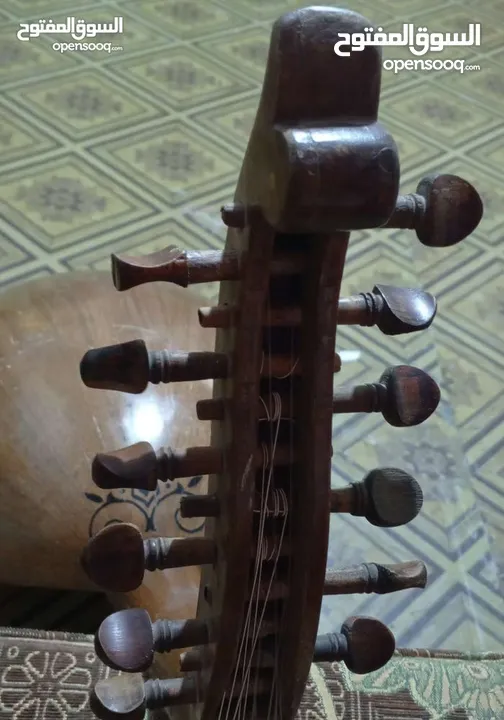 عود قديم للبيع