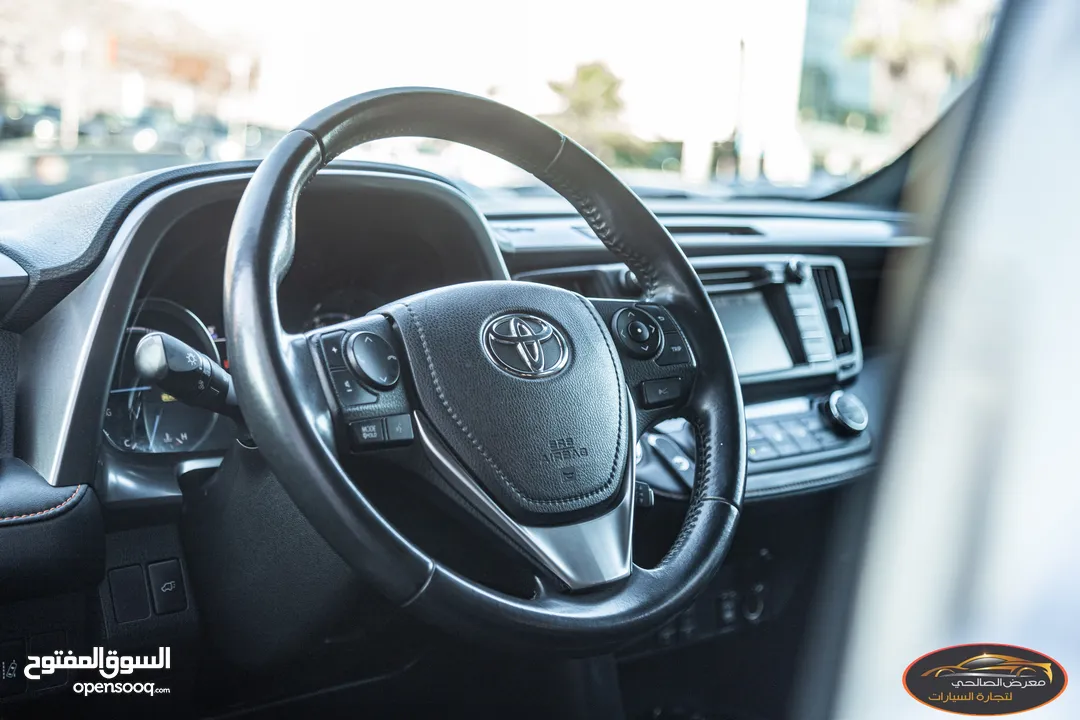 Toyota Rav4 2018 SE    يمكن التمويل بالتعاون مع المؤسسات المعتمدة لدى المعرض