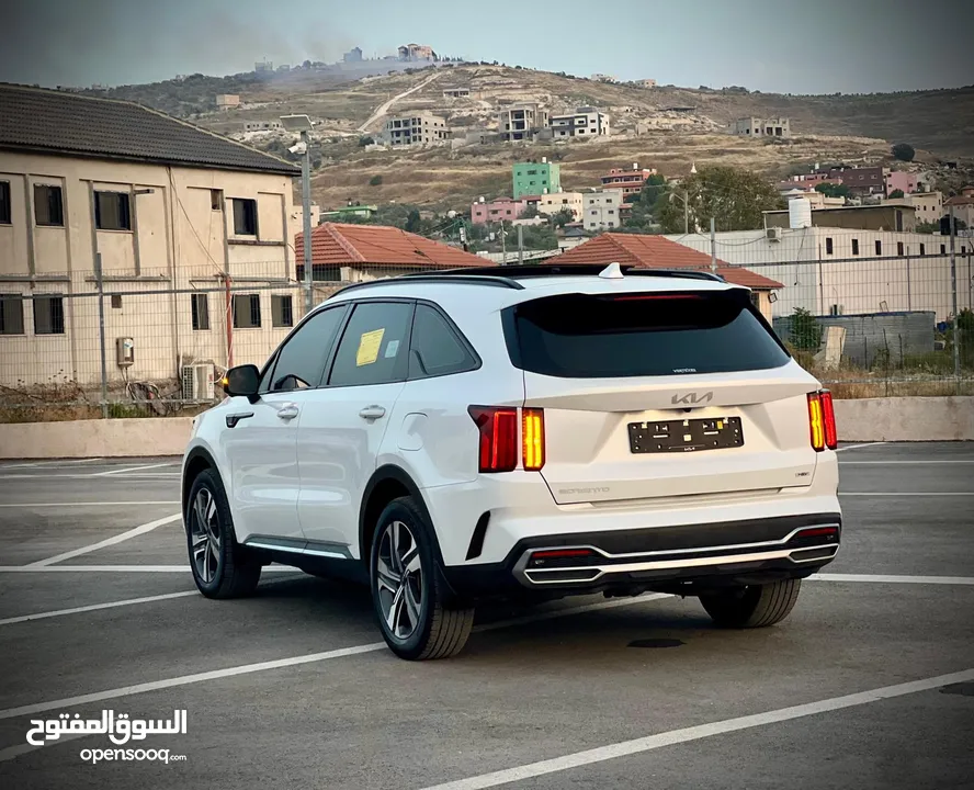 كايا سورينتو/2022 فل الفل  فتحة سقف بانوراما  4x4 ///240Hp بنزين + كهرباء  ( Haybrid) 1600cc