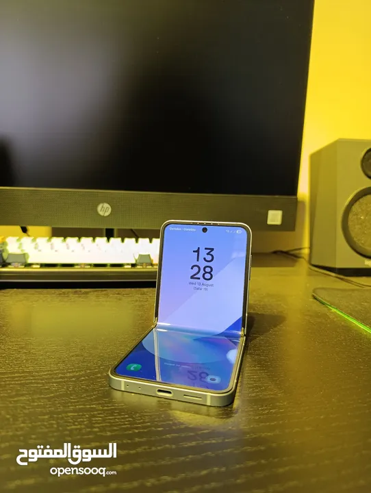 Samsung Galaxy Z Flip 6 مستعمل