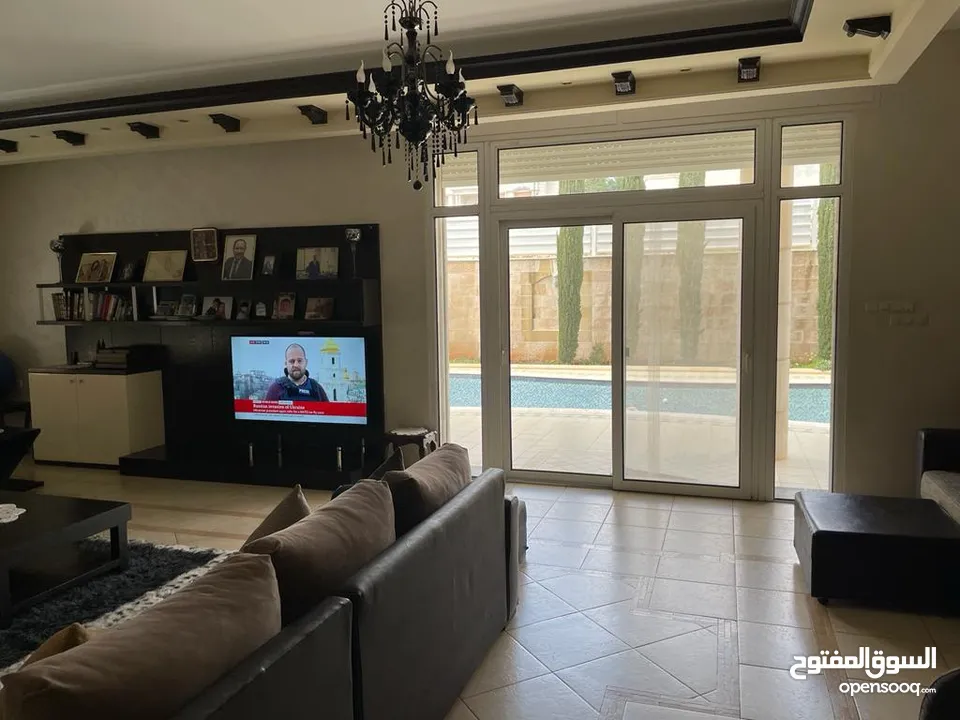 فيلا مستقلة نصف مفروشة في منطقة الظهير للبيع - ref : 14512