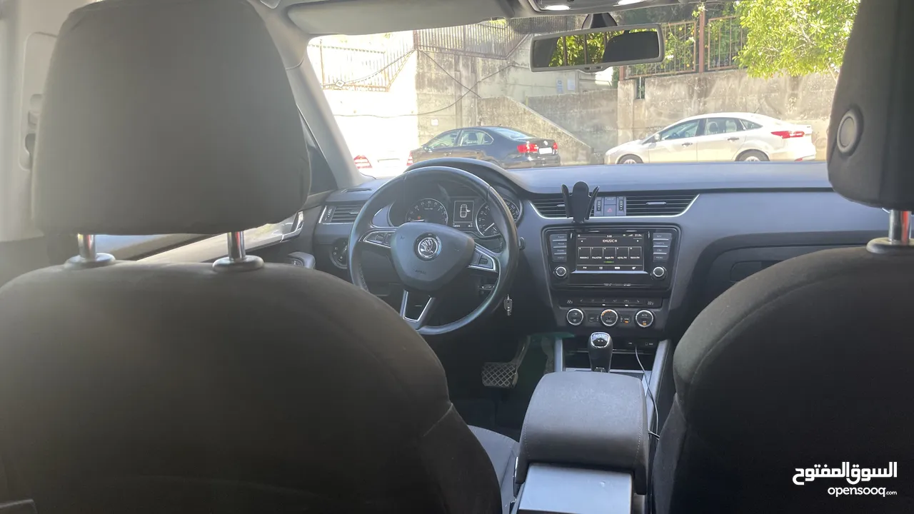 سكودا اكتافيا ترخيص 2015 ديزل مطور 1600 اوتوماتيك