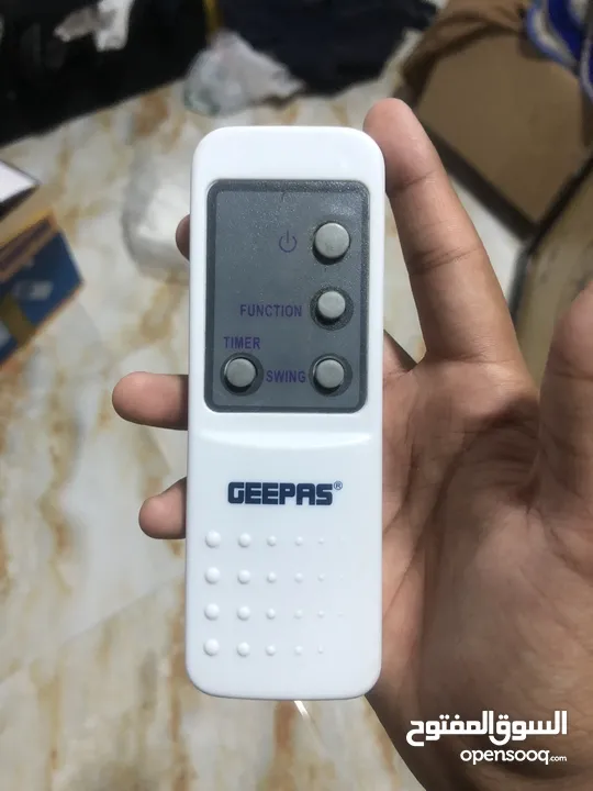 Geepas wall heater with remote for sale