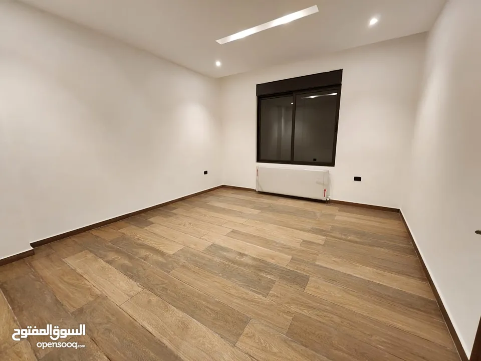 شقة للبيع على طريق المطار ( البنيات ) ref : 14364