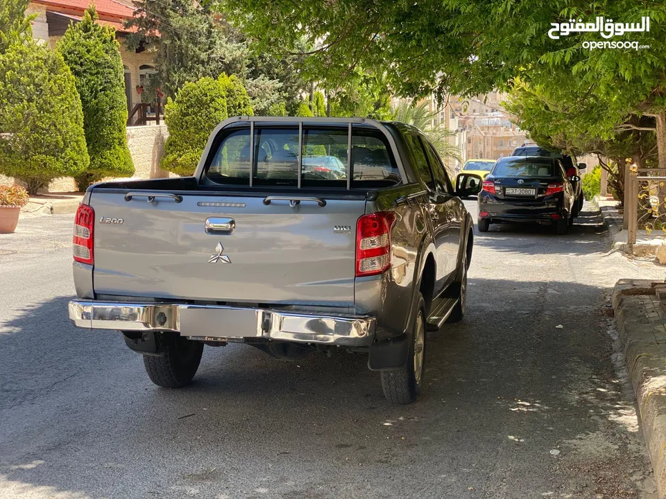 بكب ميتسوبيشي l200 فحص كامل ممشى 82 الف وارد الشركة بحالة ممتازة جدا للبيع