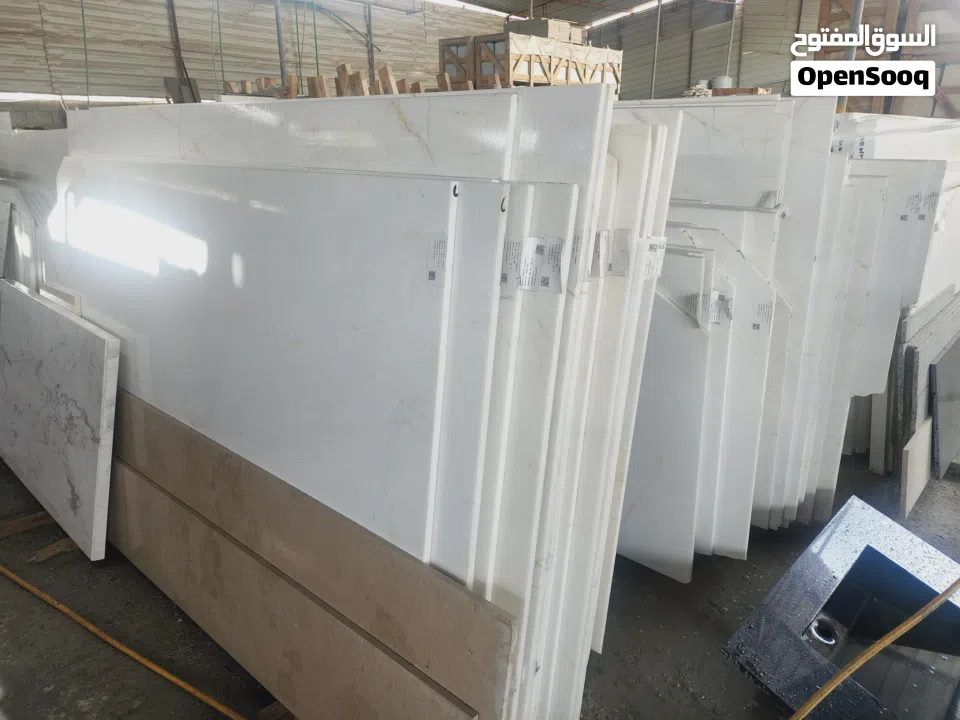 رخام ثاسوس كريستال يوناني الواح سماكه 20مم نوعيه فاخره مستوا قصور او بهو كبار الاعمال ارضيات او جدار