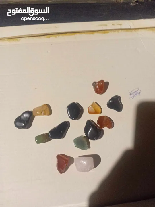 مجموعة أحجار كريمه اصليه مفحوصه وعلى الفحص للبيع سعررر اقل من الي بسوق