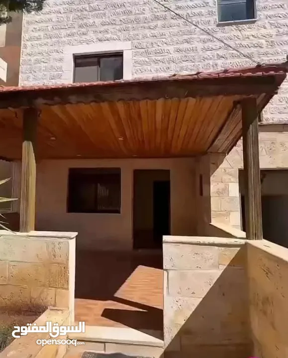 شقة طابق ارضي مع تراس للبيع في مرج الحمام - 14652