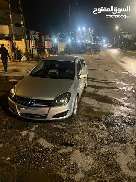 اوبل استرا موديل 2006