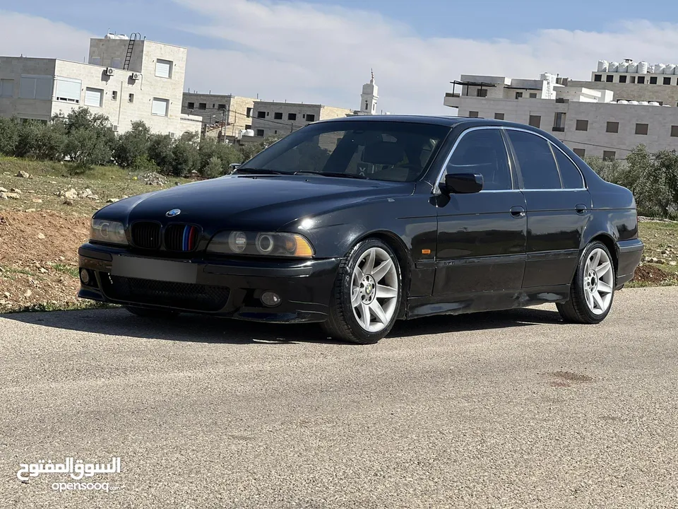 Bmw 520i e39 بي ام دبليو دب جير عادي الرجاء التواصل على رقم بالاعلان  ا2003