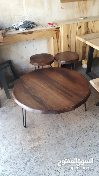 طاولات وسط خشب طبيعي بالكامل
