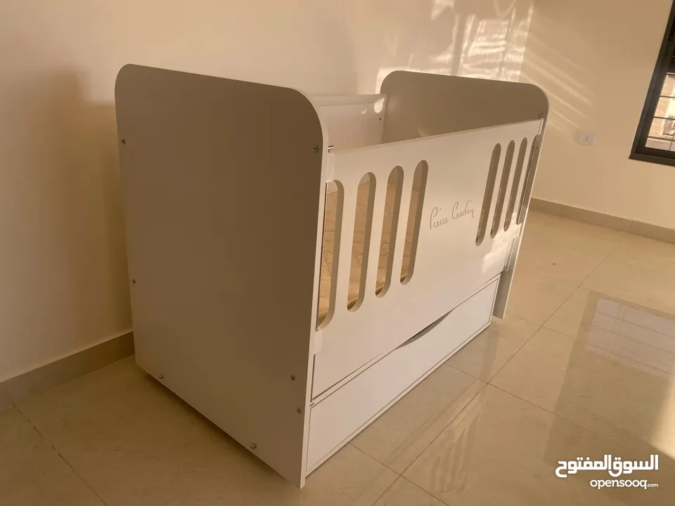 تخت بيبي للبيع
