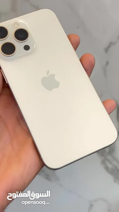 iPhone 15 Promax 256G / e-sim مغيرة الشاشة
